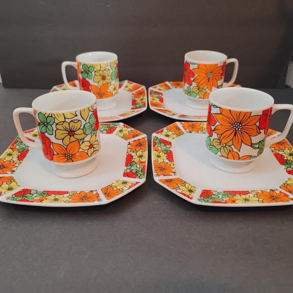 MCM Royal Sealy Japan 1960s Flower Set of 4 Stack Mugs Tea Cups and Plates RARE - Picture 9 of 14